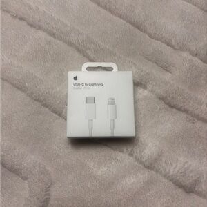 Apple White USB-C to Lightning Cable